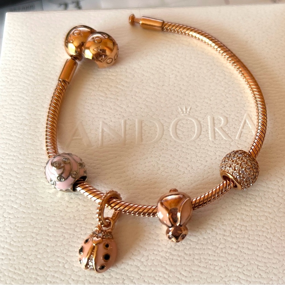 PANDORA Rose Smooth Clasp Charm Gold Plated Silver Bracelet with 4 unique charms